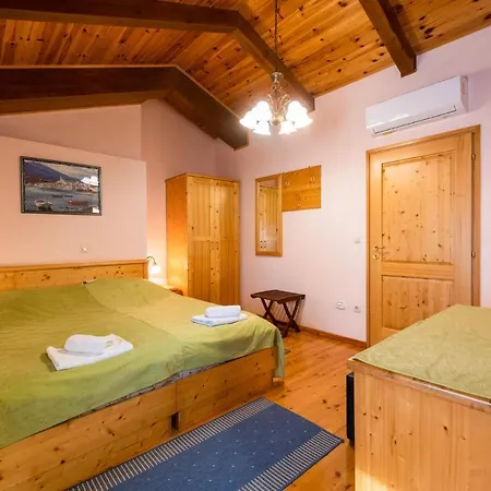 Gorgeous In With Wifi Appartamento Martinski